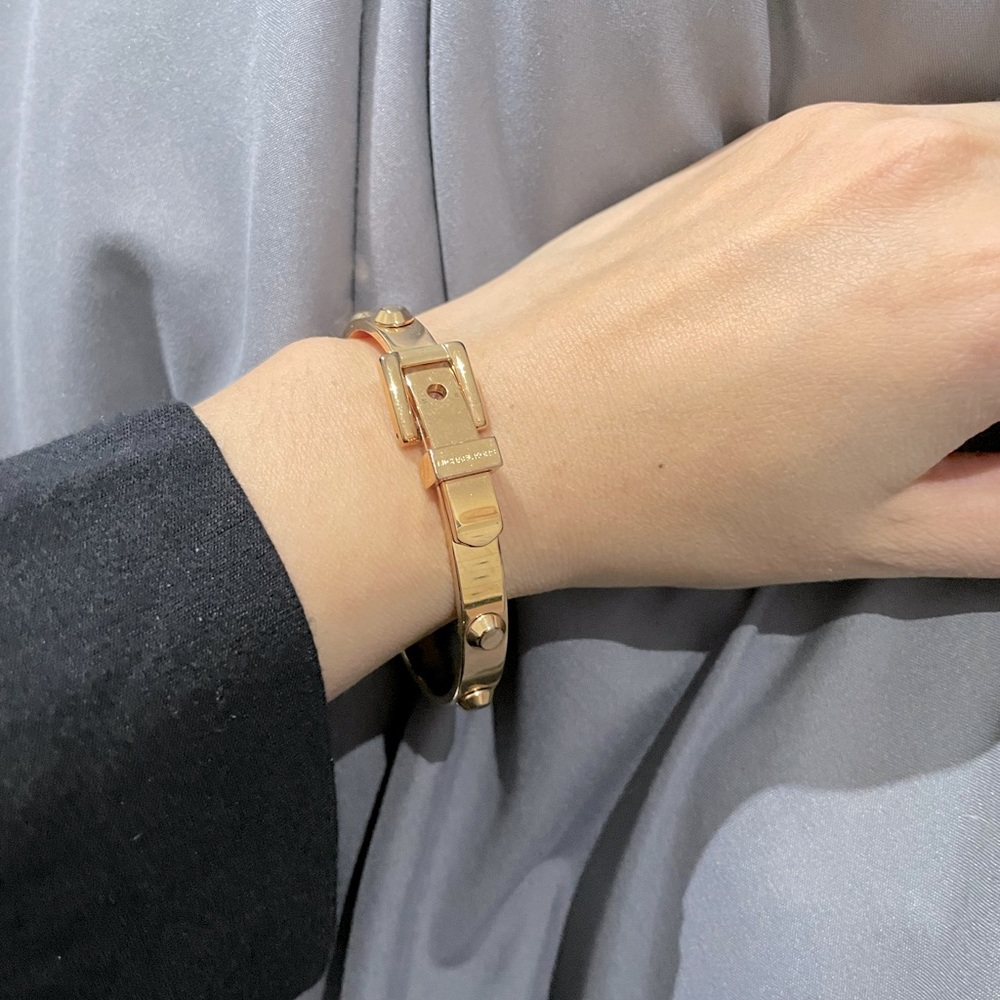 Gold Michael Kors bracelet